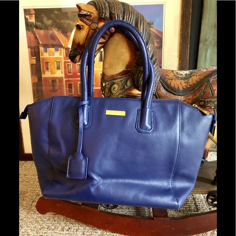 Beautiful leather bag by Joy&Iman